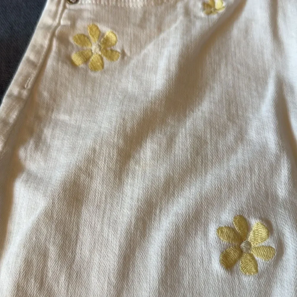 DL 1961 Girls Jenny Milk Daisy Mini Skirt. 5 Pocket Style. Size 16.